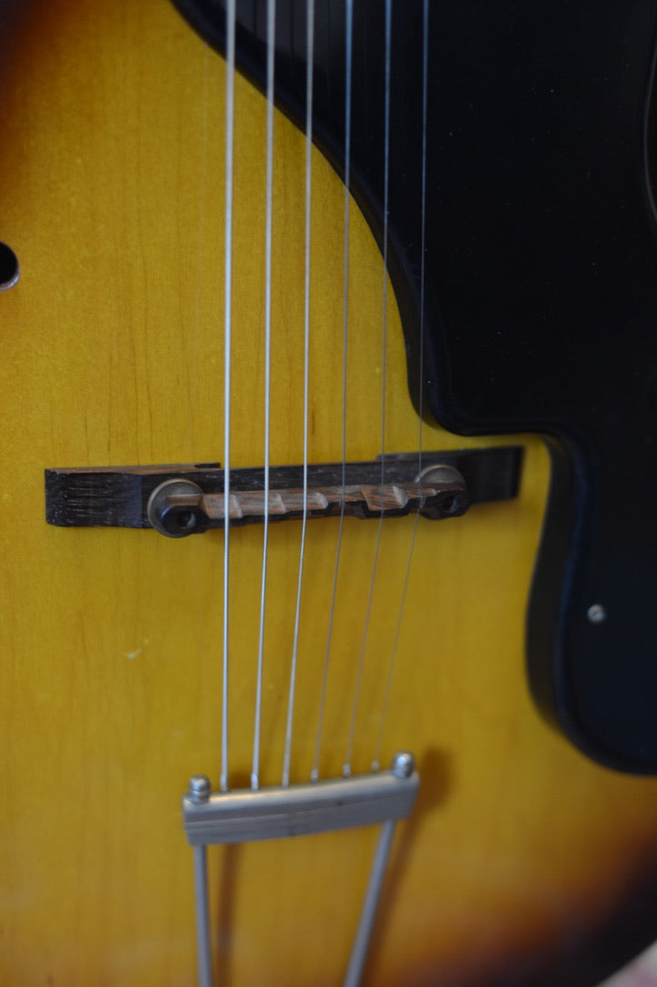 1962 Gibson ES-120T
