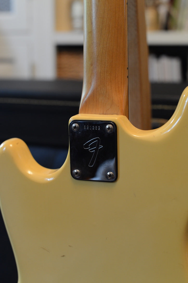 1975 Fender Musicmaster Bass