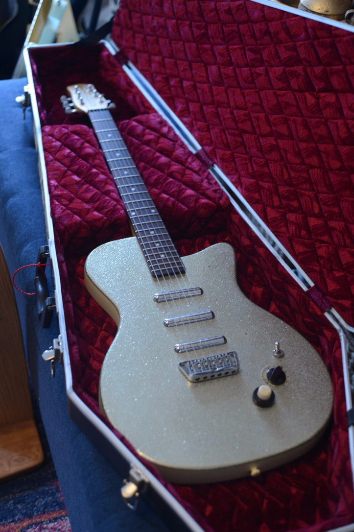 Danelectro 56 U-3 Reissue Silver Metalflake