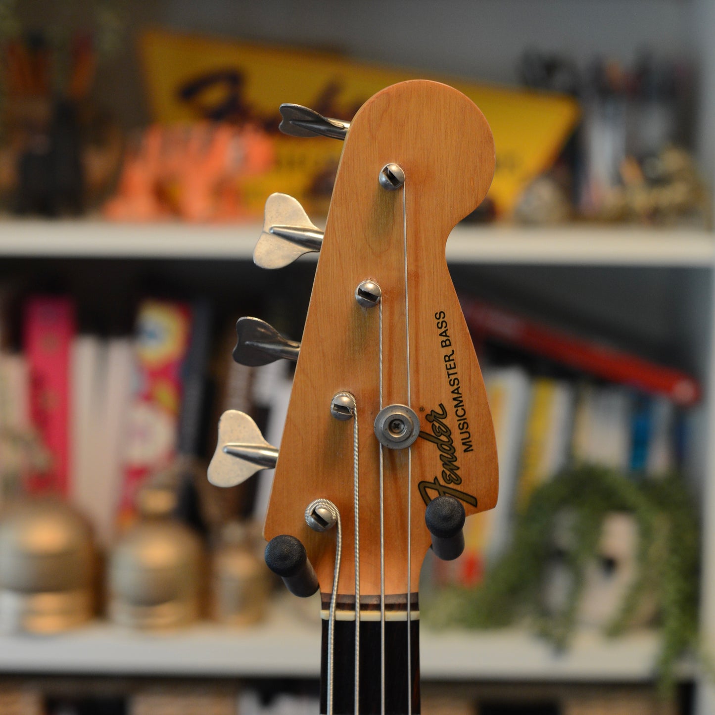 1975 Fender Musicmaster Bass