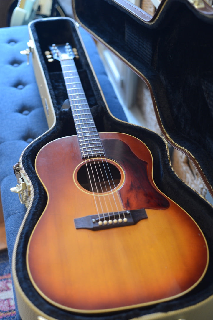 1968 Gibson B-25