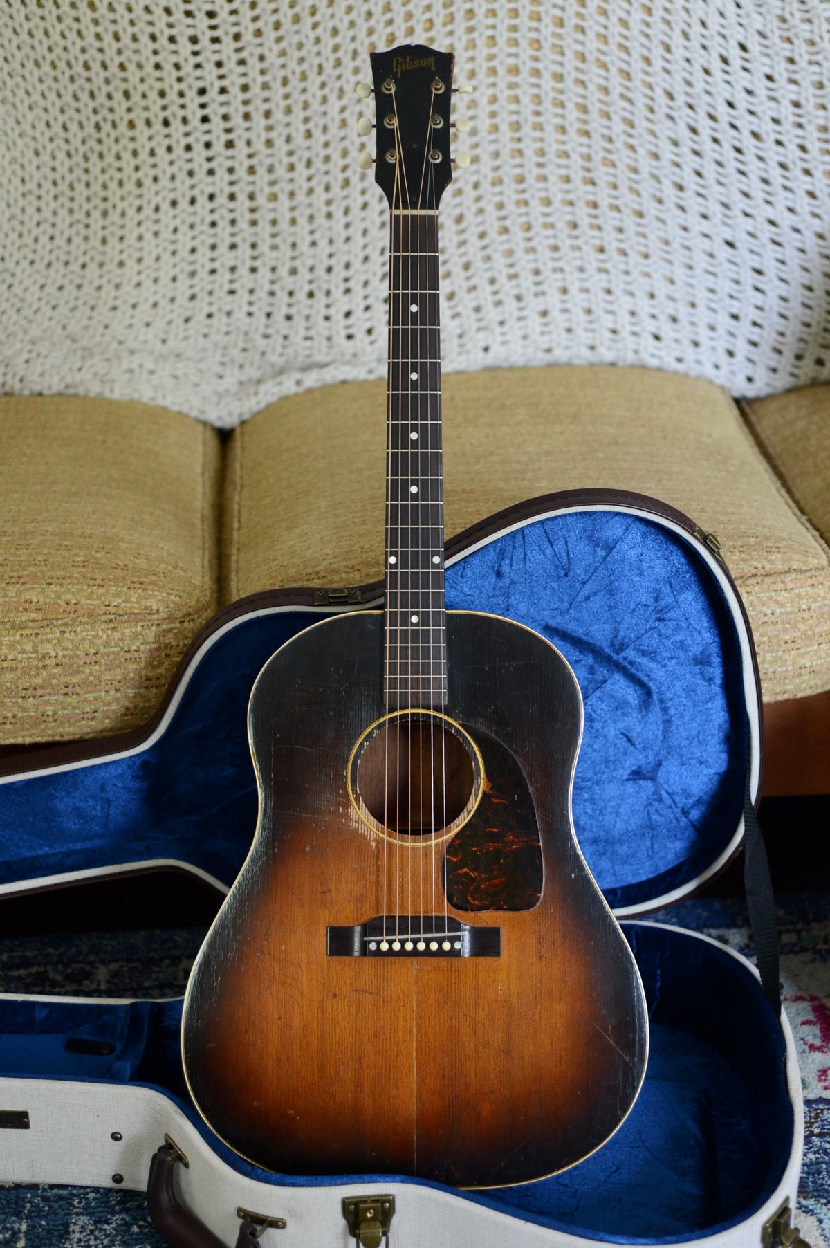 1950 Gibson J-45 Sunburst - photo 2