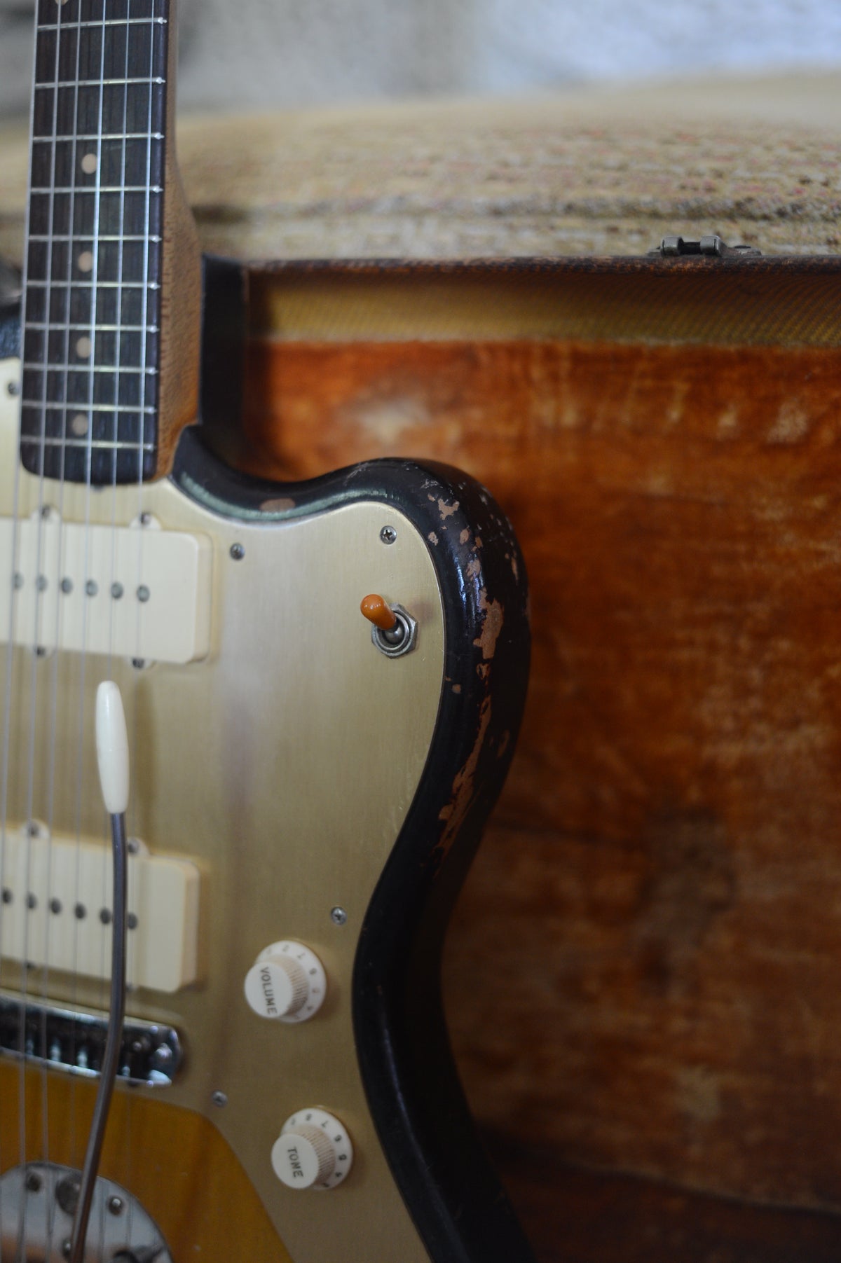 1959 Fender Jazzmaster Gold Guard Sunburst - photo 14
