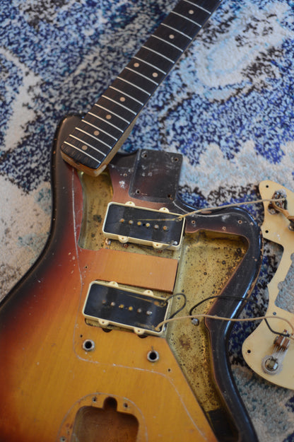 1959 Fender Jazzmaster Gold Guard Sunburst - photo 24