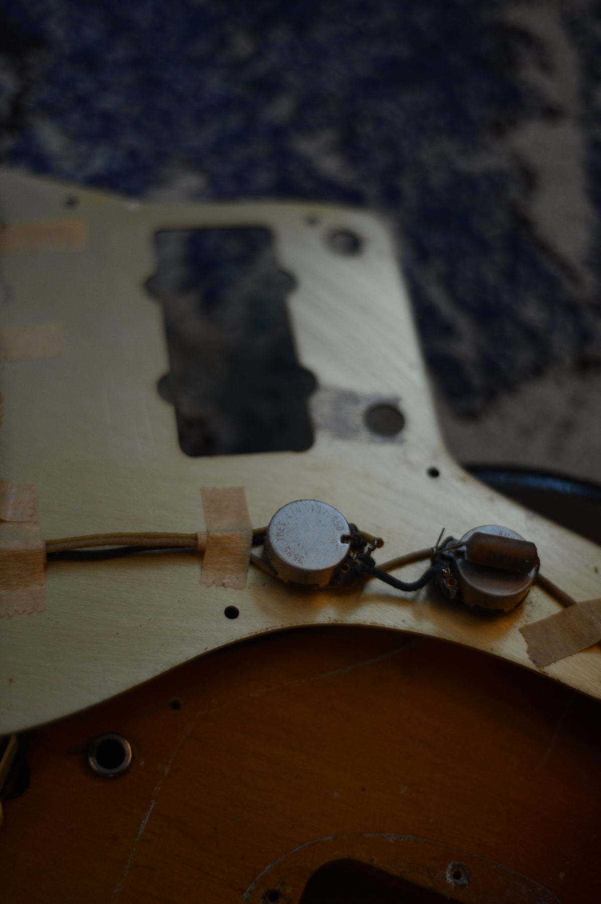 1959 Fender Jazzmaster Gold Guard Sunburst - photo 25