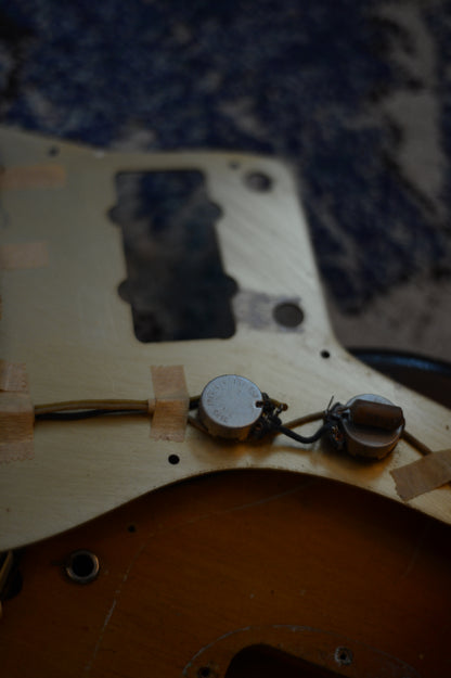 1959 Fender Jazzmaster Gold Guard Sunburst - photo 25