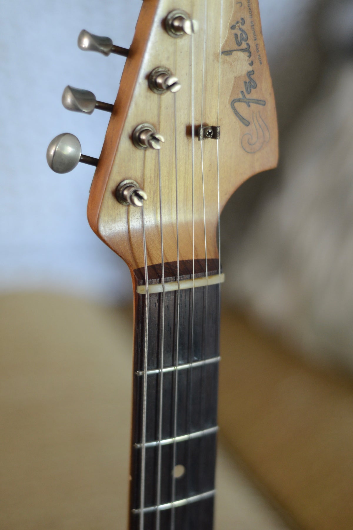 1959 Fender Jazzmaster Gold Guard Sunburst - photo 6