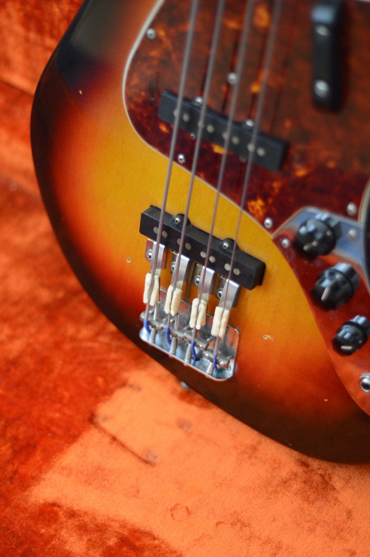 Original Pre-CBS Fender Bass foam mutes