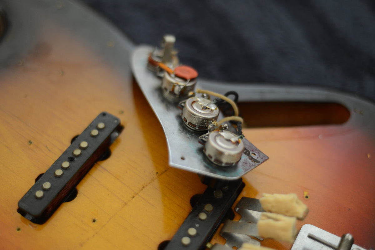 1962 Fender Jazz Bass Sunburst - photo 17