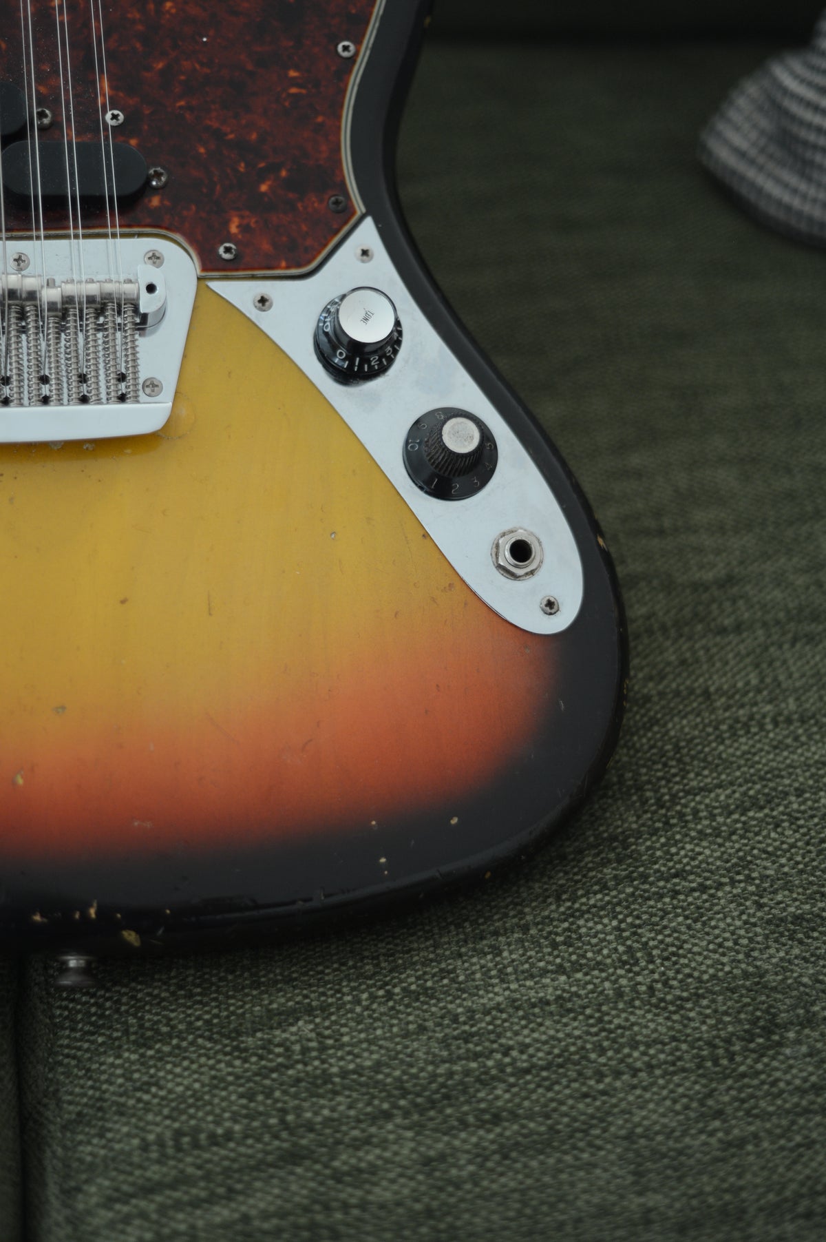 1965 Fender Electric XII Sunburst - photo 14
