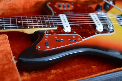 Rhythm Circuit of 1965 Fender Jaguar in clean condition close up