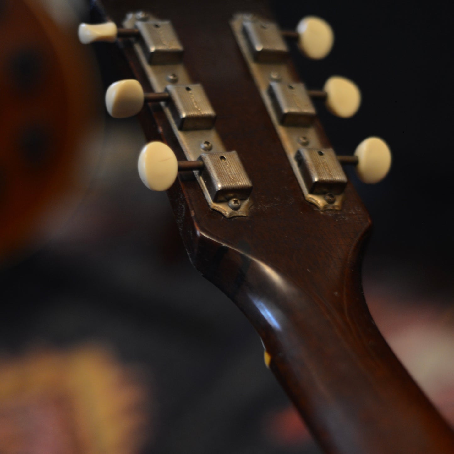1957 Sunburst Gibson ES-140T 3/4