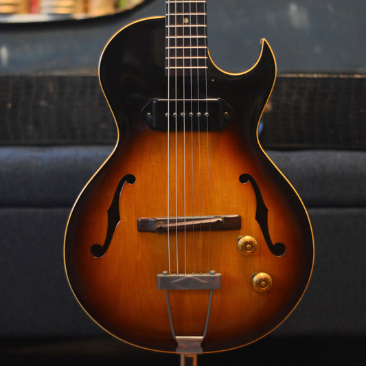 1957 Sunburst Gibson ES-140T 3/4