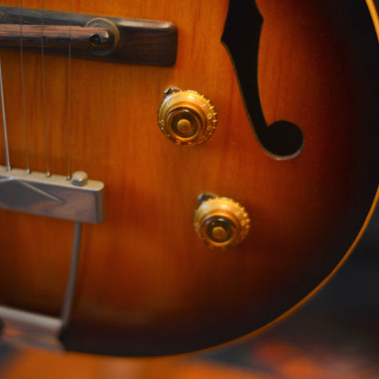 1957 Sunburst Gibson ES-140T 3/4